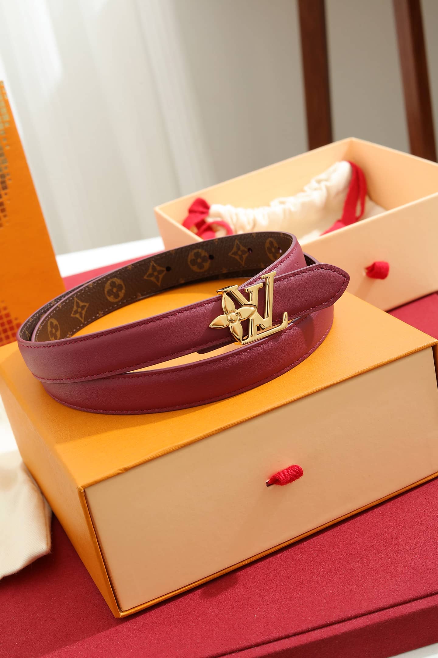 LV Belt-013